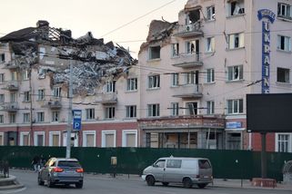 Ukrajinské úřady hlásí mrtvé a zraněné po ruských útocích - Seznam Zprávy